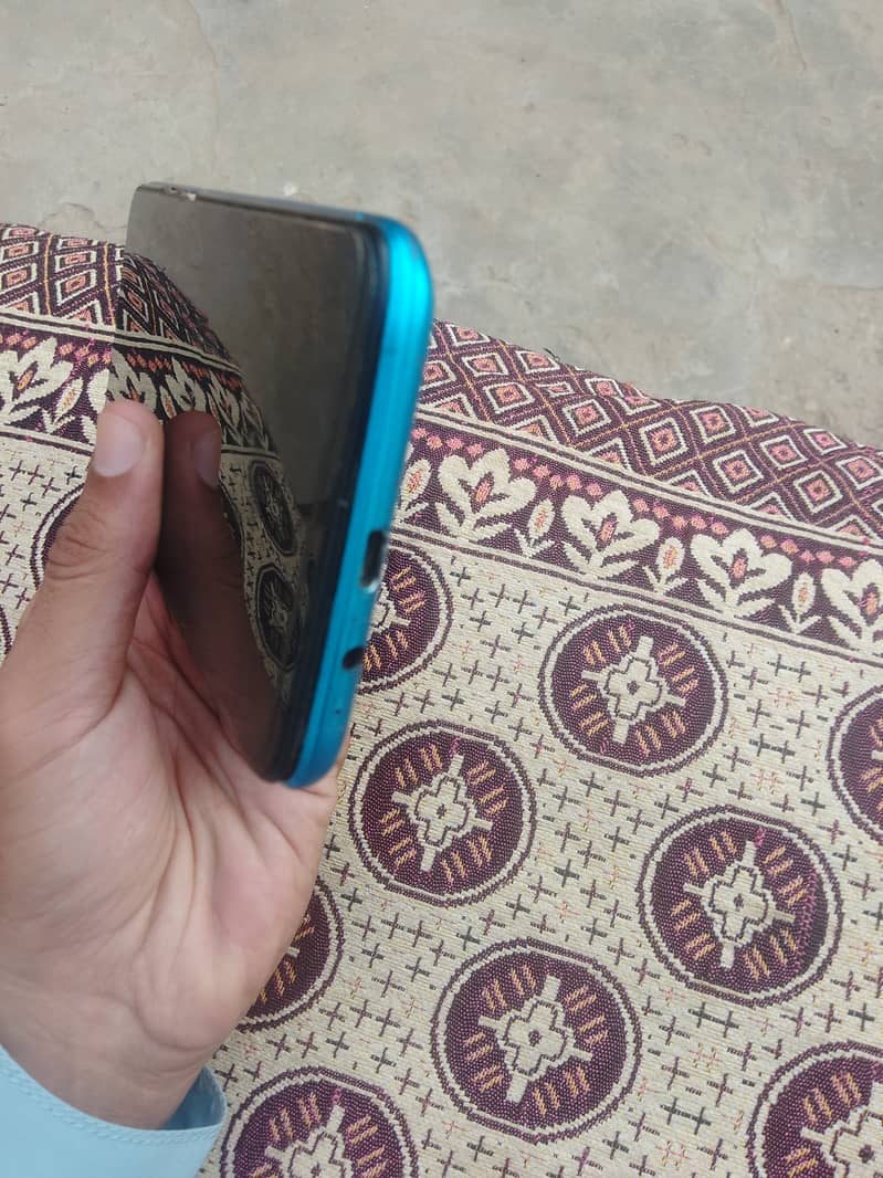 Tecno BB4K 4