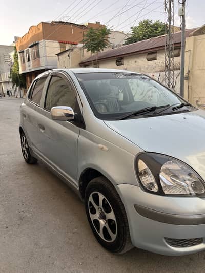 Toyota Vitz 2003