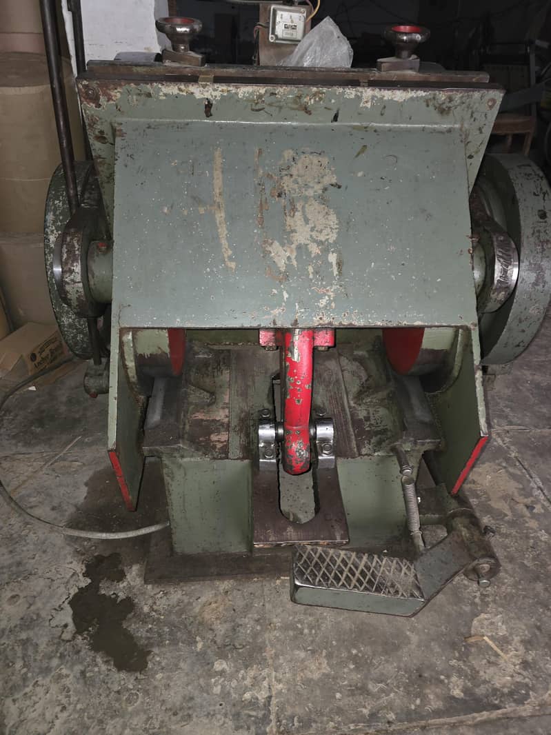 Die cutting machine 0