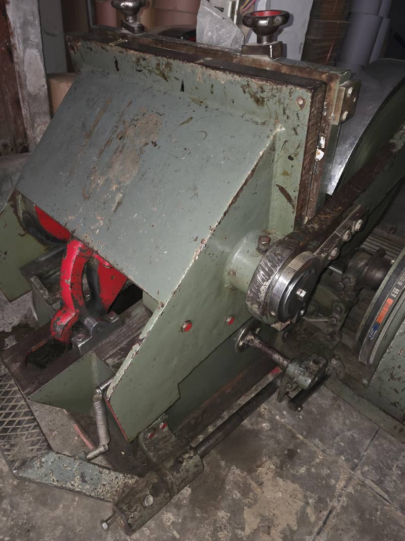 Die cutting machine 1
