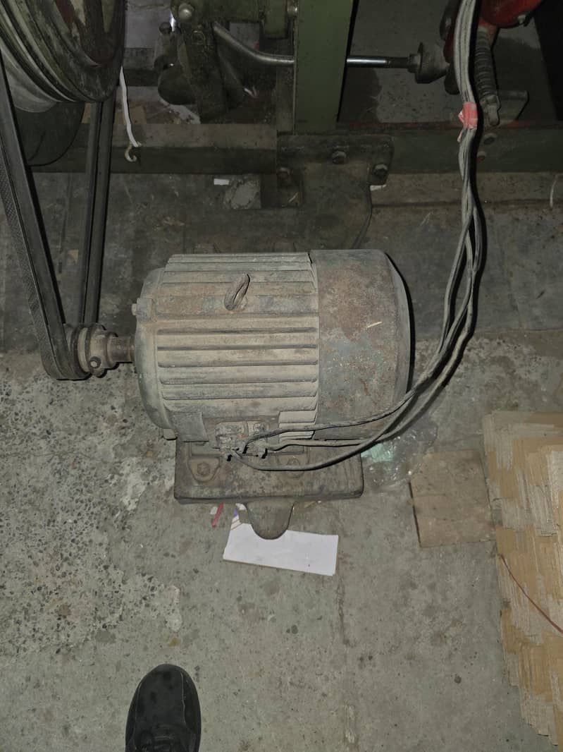 Die cutting machine 3