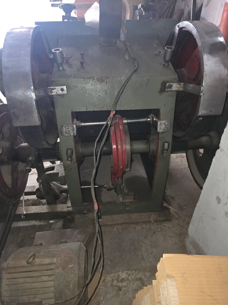 Die cutting machine 4
