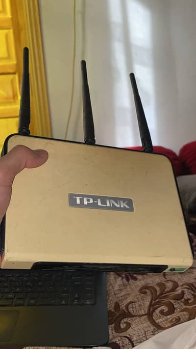 TP-Link TL-WR940N 300Mbps Wireless N Router, Version 2.0.
