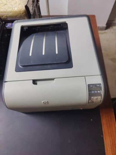 HP Color laserjet CP1515n