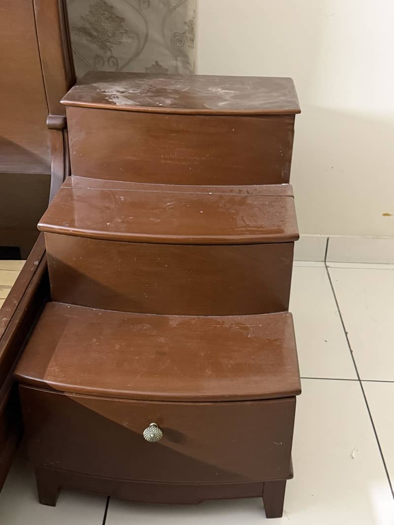 Solid wood bed 4