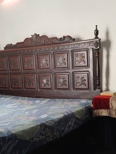 Master bed with Spring Mattress