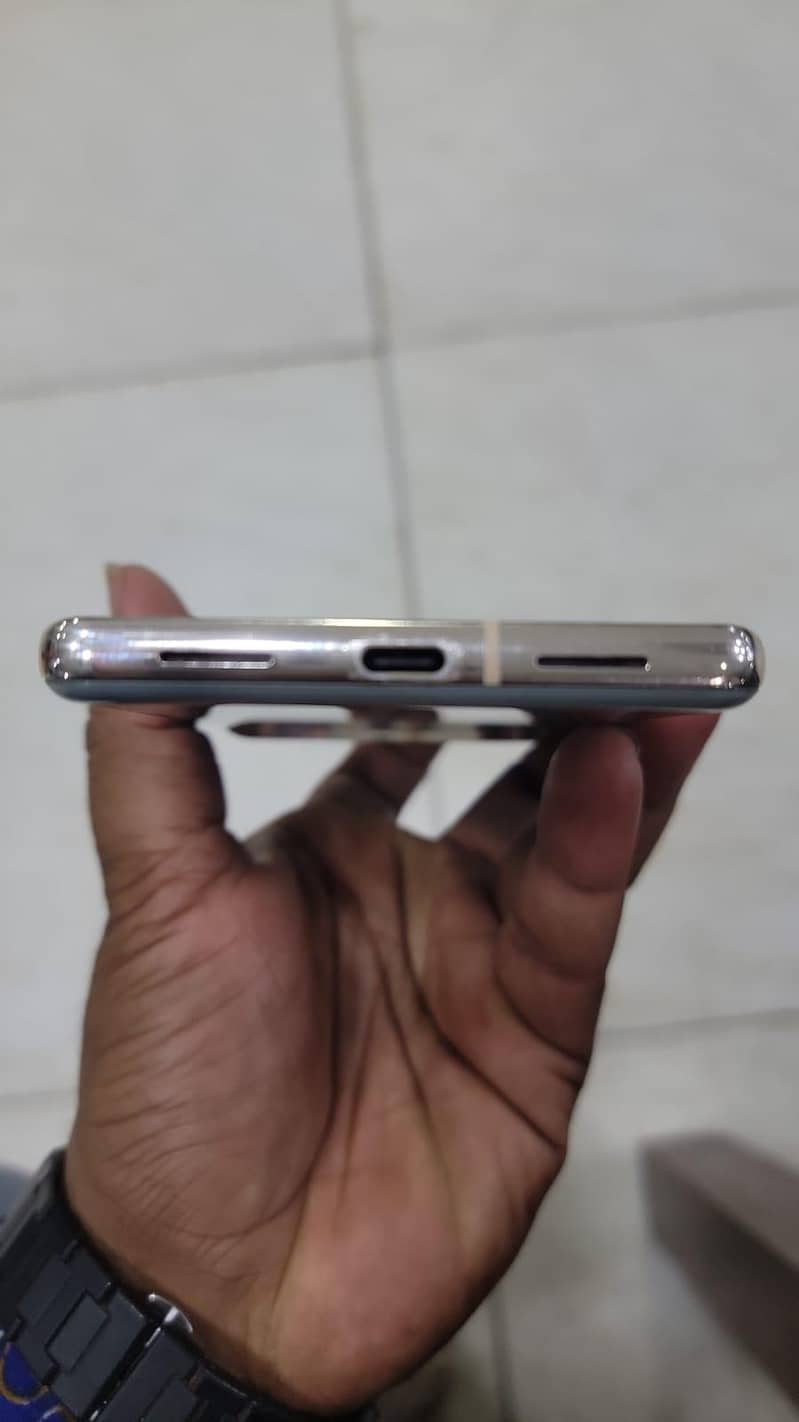 Google Pixel 7 Pro 4