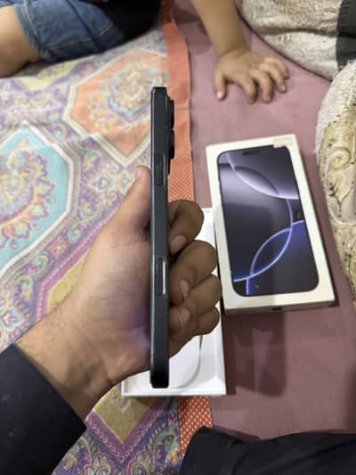 Apple iPhone 16 Pro Max