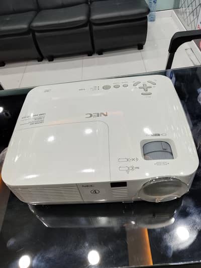 Multimedia Projectors