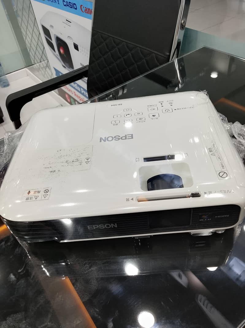 Multimedia Projectors 1