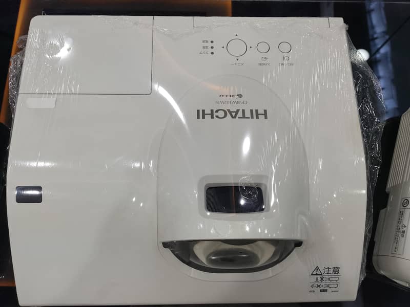 Multimedia Projectors 5