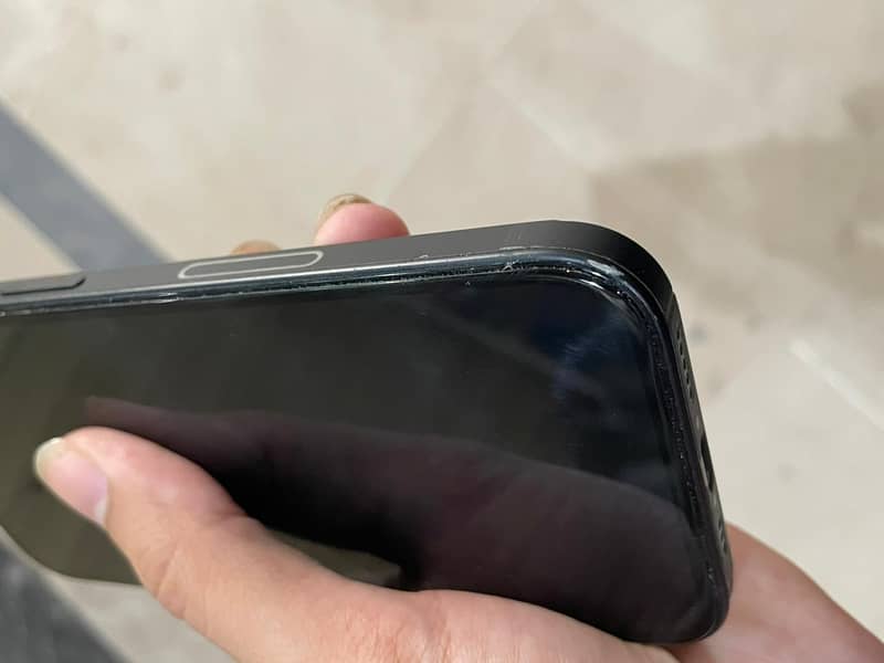 Apple iPhone 15 6
