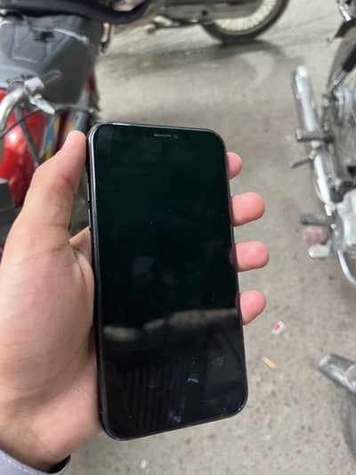 Apple iPhone XR