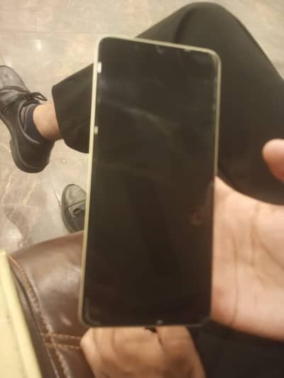 New Excellent Quality Samsung A06 Mobile For Sale golden Colour