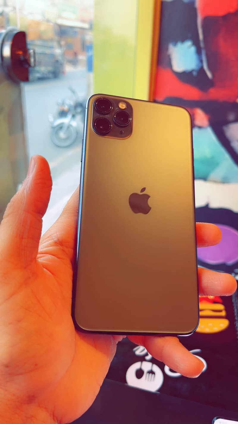 iPhone 11 Pro max 0