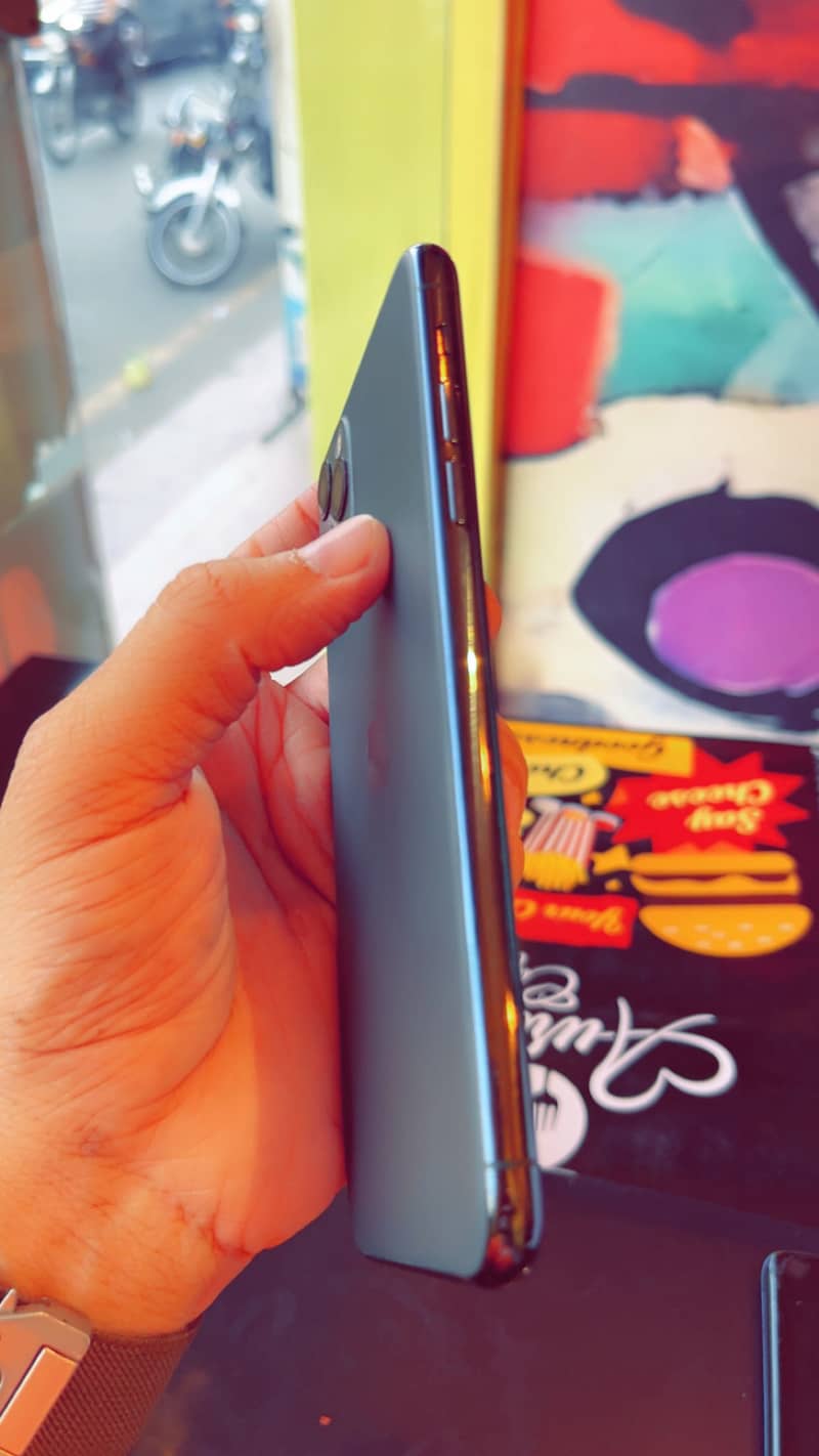 iPhone 11 Pro max 1