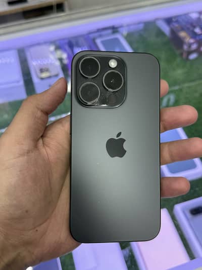 iPhone 15 pro factory unlock
