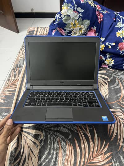 Core i3 4GB Ram 256GB SD