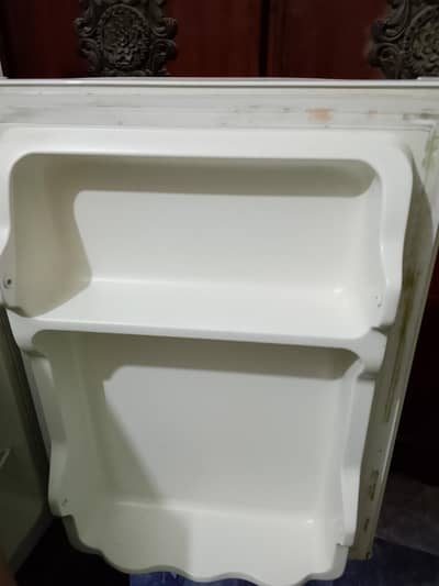 mini fridge condition 10/10 for sale