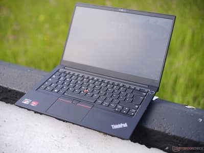 LENOVO Ryzen 7 5825U (8-Core 16-Threads 16MB cache) 16/256 4GB-Graphic
