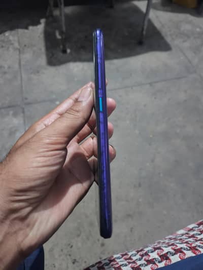 Vivo Y51