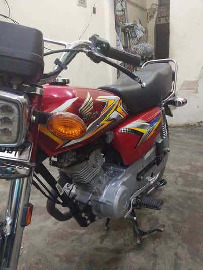 Honda 125 2025 Model for sell urgent