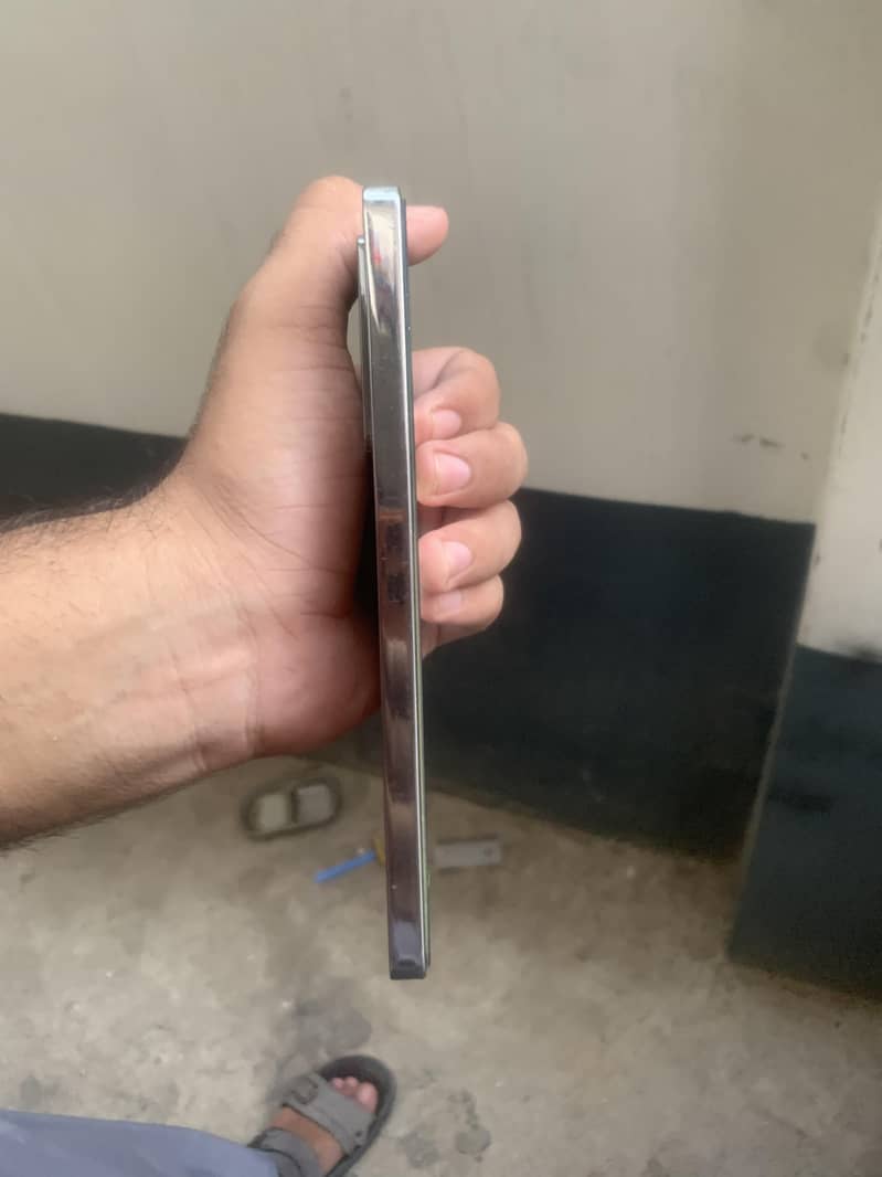 Infinix note 40 4