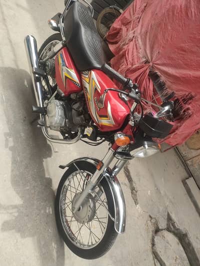 Honda 125 new lush condition