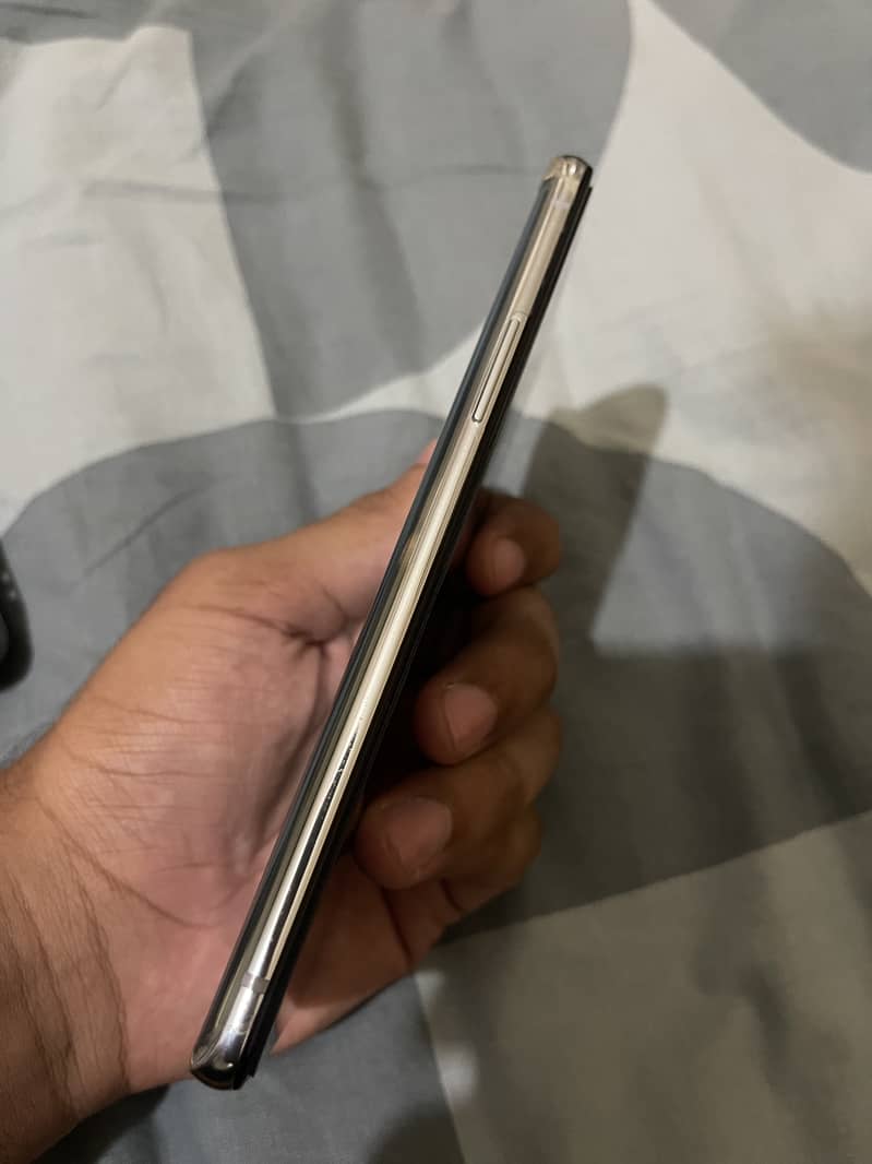 One Plus 8T 6