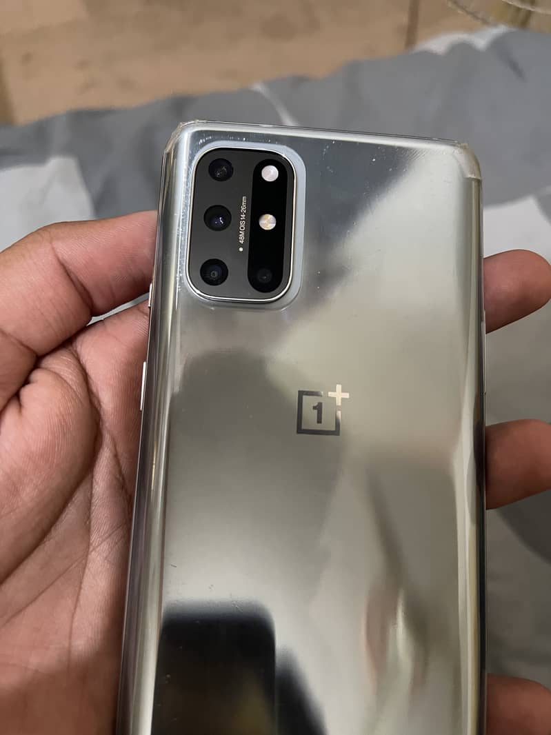 One Plus 8T 7