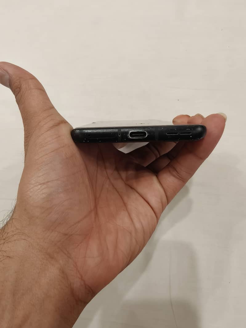 One Plus 10 Pro 4