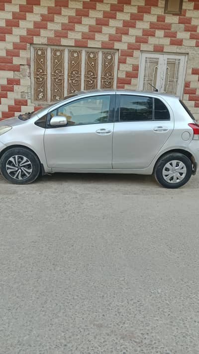 Toyota Vitz 2013