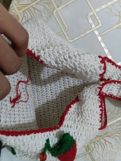 Real crotchet of 19s Era . Fine quality and stitching Crochet bags Han