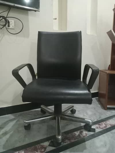 Revolving office Chair