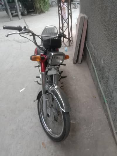 Honda 70 cc 2022 Registration . . one hand Used