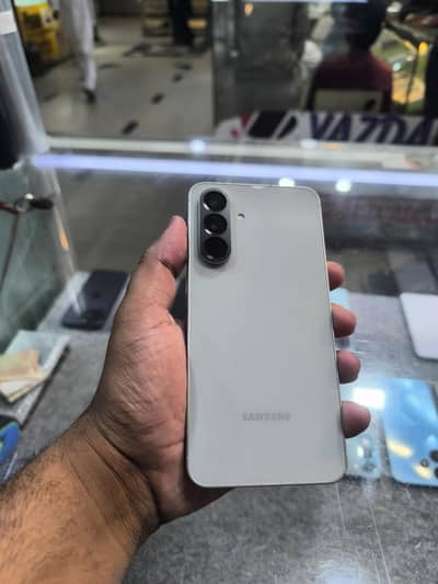 Samsung A56 (5g) 12/256gb