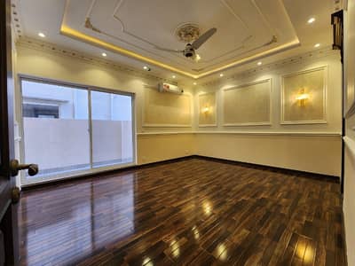 10 MARLA LOWER PORTION WITH (GAS WAPDA) 3 BED WITH ATTACHED BATHS AVAILABLE FOR RENT