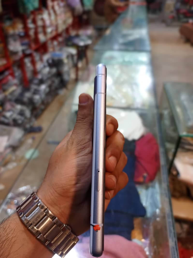 Google Pixel 7a 4