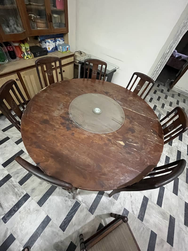 Solid Wood 8-Seater Round Dining Table 0