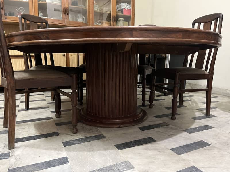 Solid Wood 8-Seater Round Dining Table 7