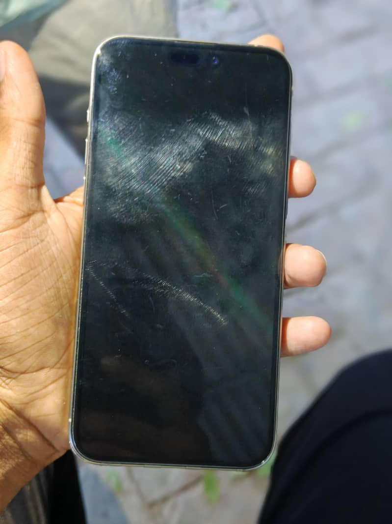 IPhone 15 Pro Max 5