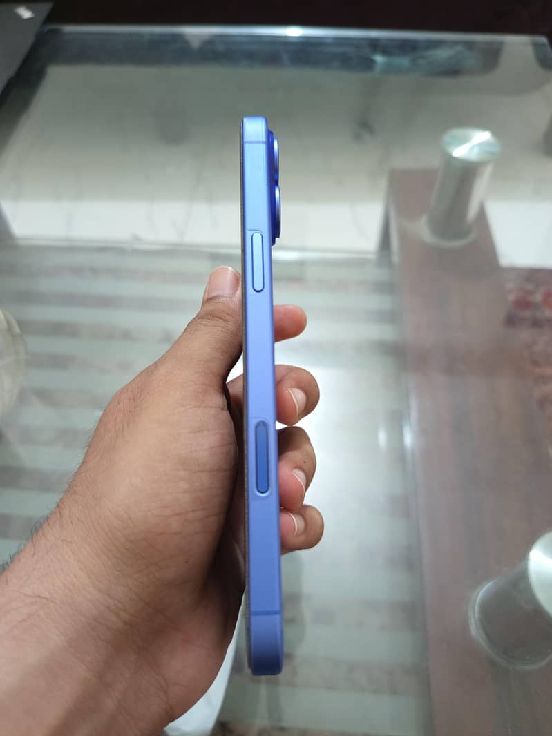 Apple iPhone 16 Plus 2