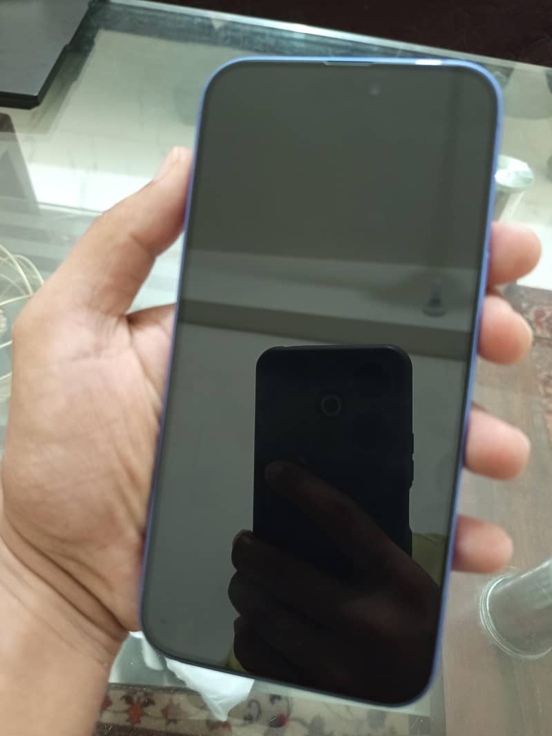 Apple iPhone 16 Plus 4
