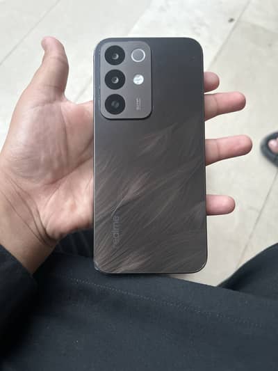 Realme c85