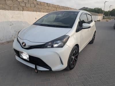 vitz 2016/2020 pearl white B2B