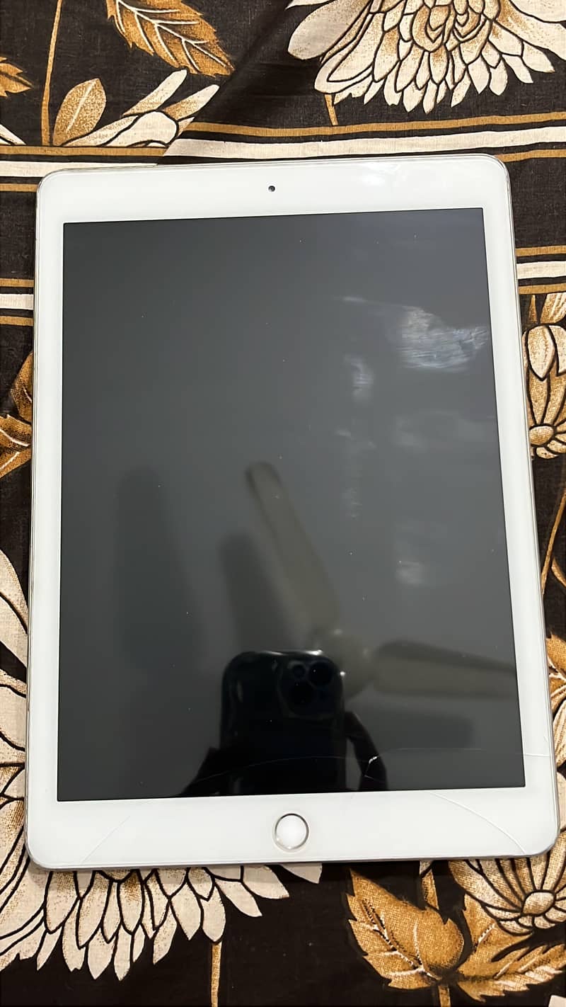 Ipad 6th generation 1