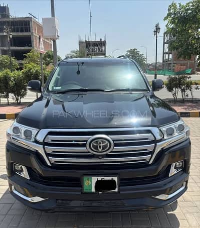 Toyota Land Cruiser V8