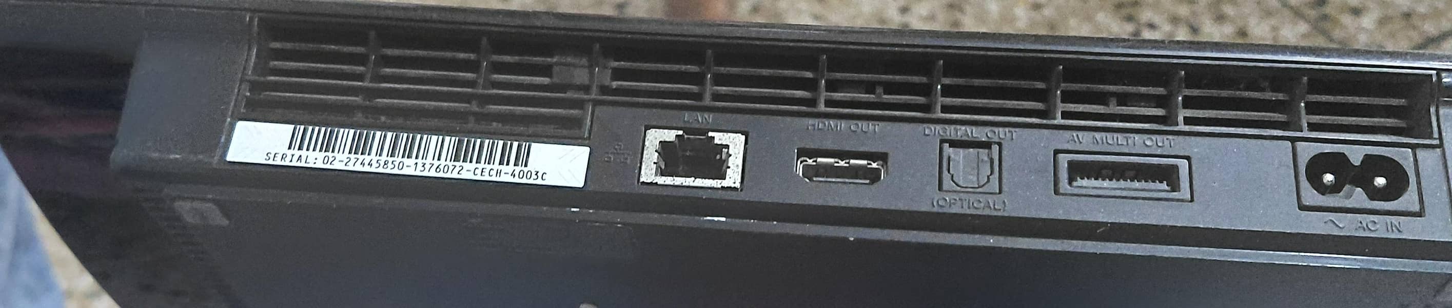 PS 3 slim 0