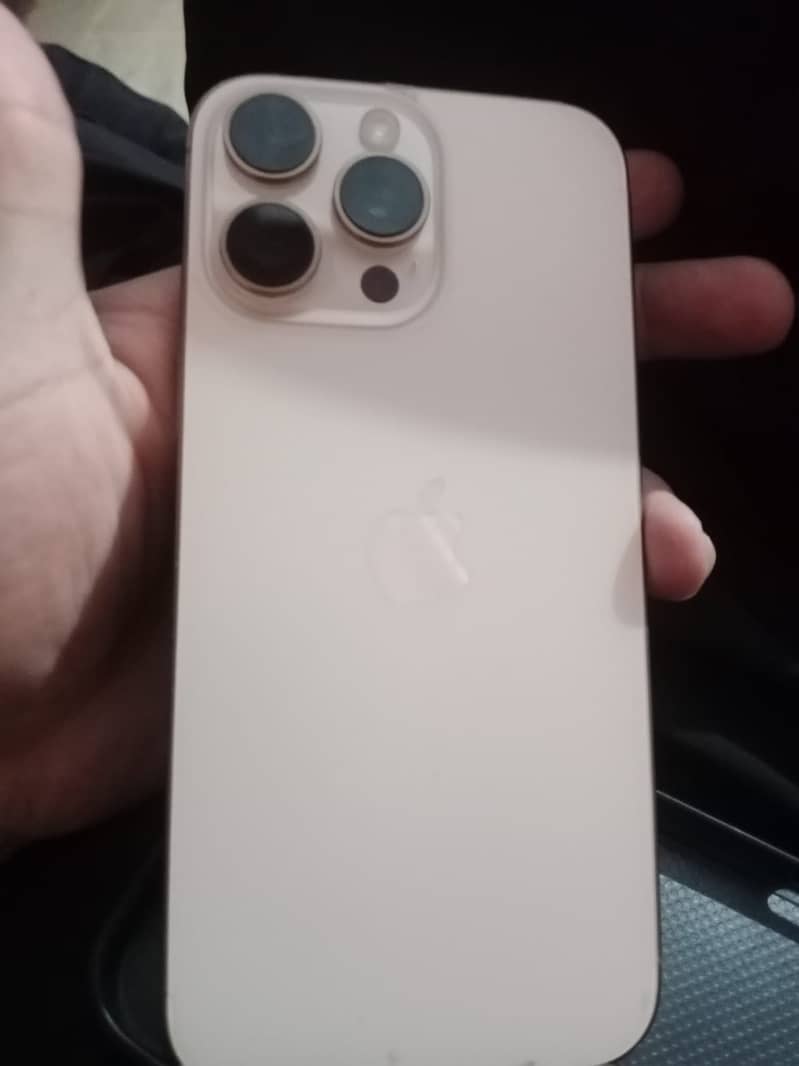 iPhone 16 pro max 2