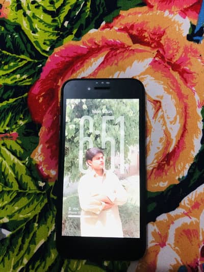 Iphone Se 2022 Neat and Fresh Condition